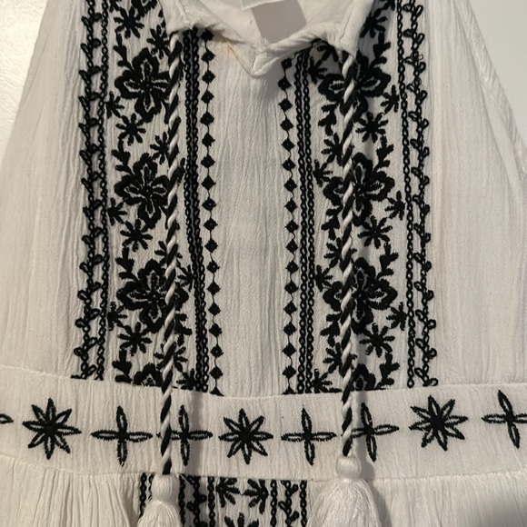 White summer dress - Picture 3 of 4